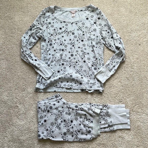 Victoria's Secret Other - Victorias Secret PJ Set - Like New Condition